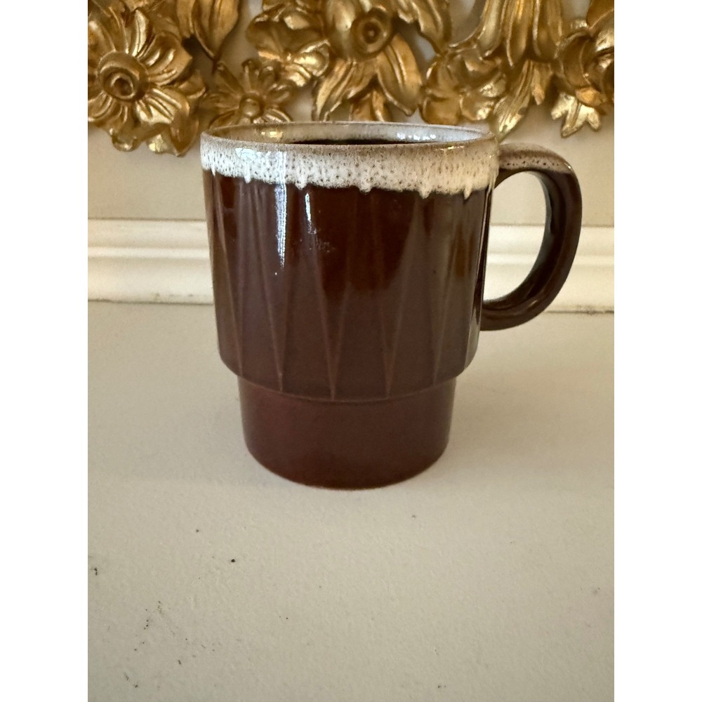 Vintage Japan Brown Stoneware Drip‎ Glaze Coffee Mug Stepped Base Diamond Relief